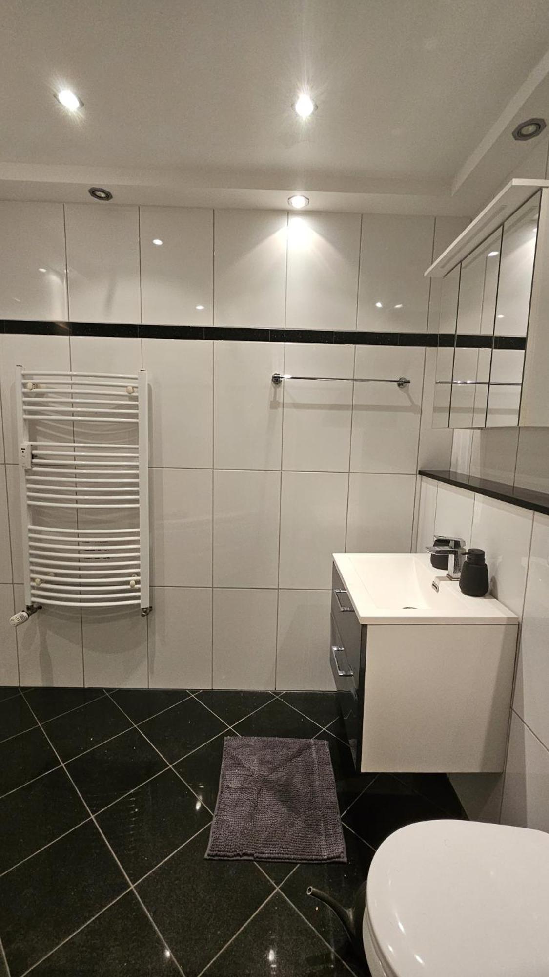 80 M2 Moderne Und Zentrale Wohnung In Hannover Mit Eigenem Parkplatz Exterior foto