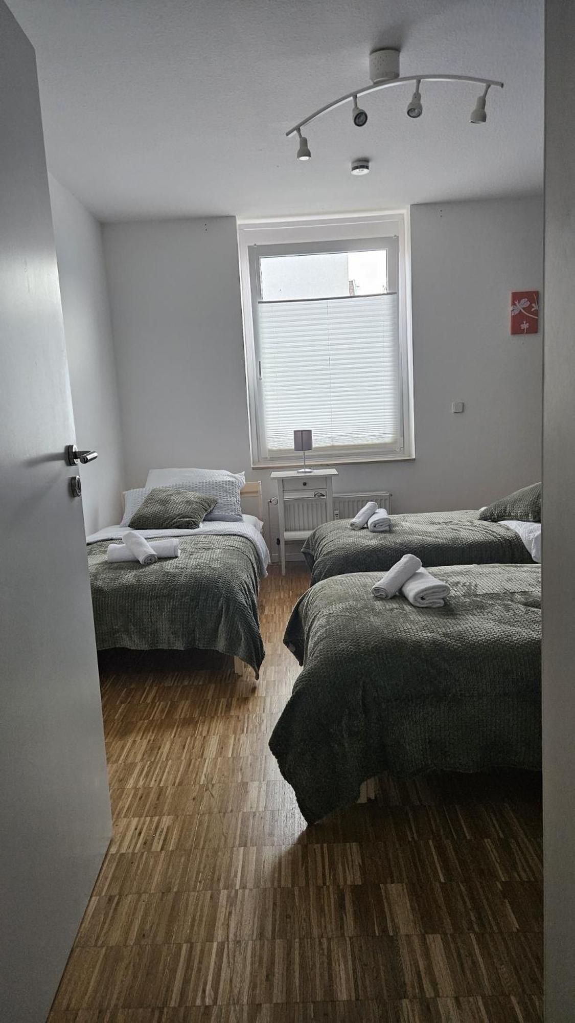 80 M2 Moderne Und Zentrale Wohnung In Hannover Mit Eigenem Parkplatz Exterior foto